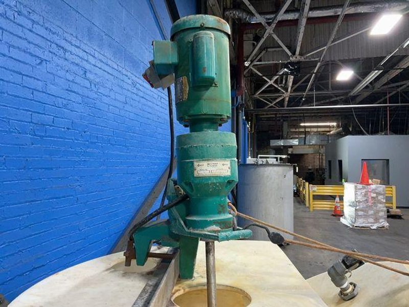 CHEMTAINER ~345 PLASTIC TANK