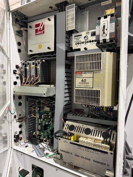 Haas VF-5/40 CNC Vertical Machining Center – 10,000 RPM, 4th Axis Ready Mill