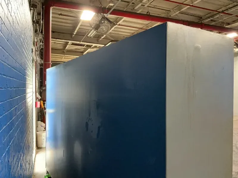 STRONG HOLD 10 DOOR LOCKERS