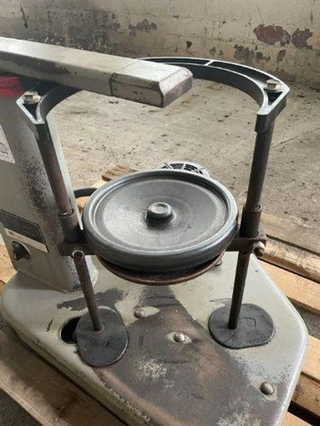 ROTAP 8" SIEVE  -  RX 29