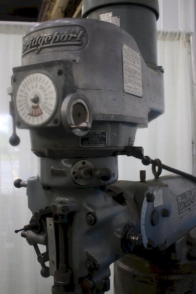 1-1/2 HP BRIDGEPORT VERTICAL RAM TYPE MILL: STOCK #75130