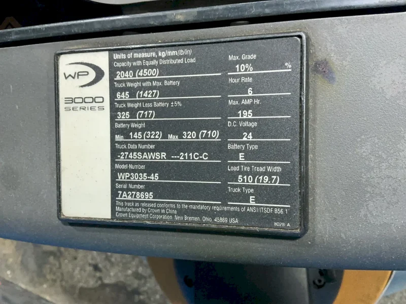 CROWN 4500 LBS ELECTRIC PALLET JACK  -  WP3035-45