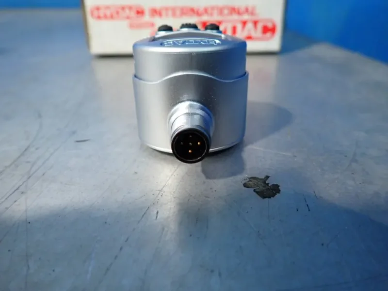 HYDAC ELECTRONIC PRESSURE SWITCHES  -  EDS 3348-5-0010-020-F1