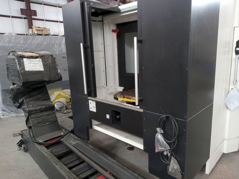 Averex HS550K, Dual Pallet HMC, 2018 Showroom Machine, Never Cut A Chip, Parts Warranty and Factory Install Apply.