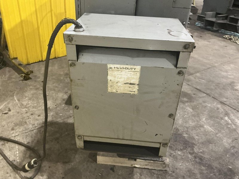 36" DOALL MODEL #3612-2H VERTICAL BANDSAW: YOBRO #25671