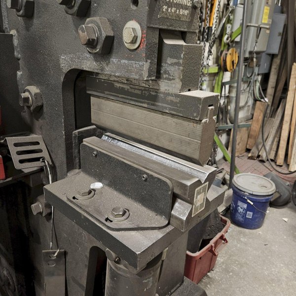 55 TON EDWARDS HYDRAULIC IRONWORKER. STOCK # 0561025.