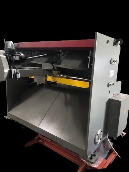 NEW 4' X 1/4" GMC MODEL HS-0425M HYDRAULIC SHEAR WITH MECHANICAL BACKGAUGE