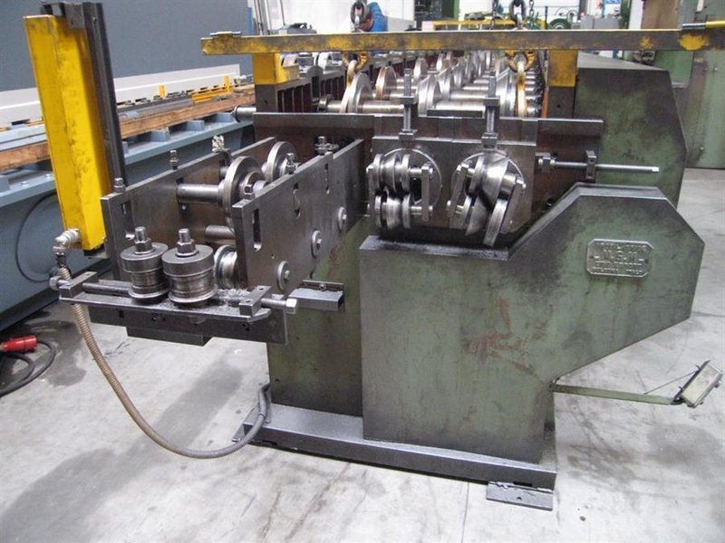 MGM + Colombo - Roll forming Punch line