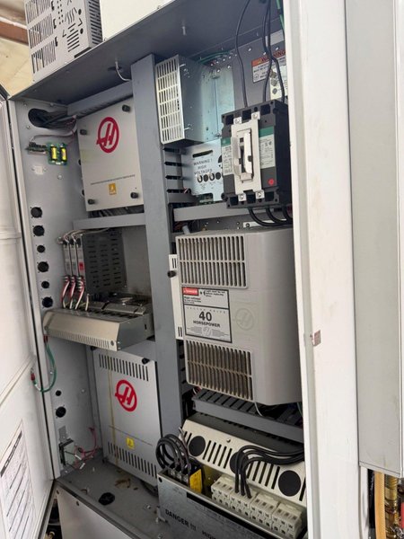 2013 HAAS VF-1 Vertical Machining Center Stock #: 81089213