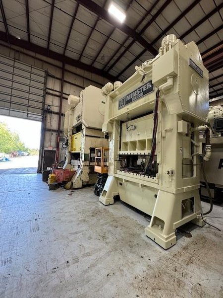 300 ton Minster Model E2-300-72-42 Hevi-Stamper Used Straight Side Mechanical Press For Sale, Year 1997