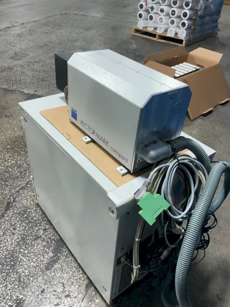 TRUMPF LASER MARKING SYSTEM  -  VECTORMARK COMPACT / VMC1