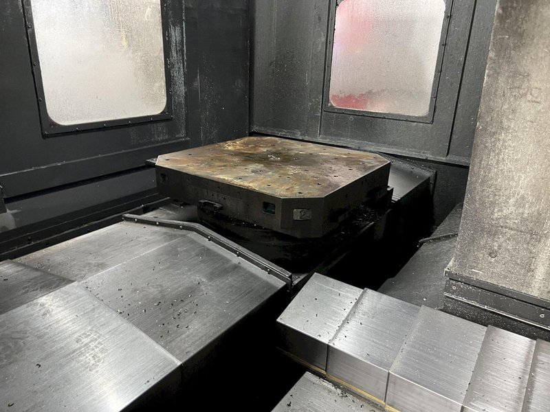 Hyundai Wia #KH1000, CNC horizontal machining center, 82.6&quot; X, 53.1&quot; Y, 55.1&quot; Z, 8000 RPM, 35 HP, CT50, Fanuc, 2010 - LOW PRICE