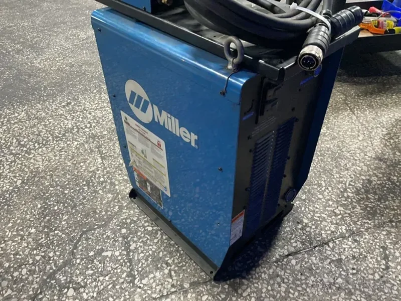 Miller  450 A  Welder  - Axcess 450