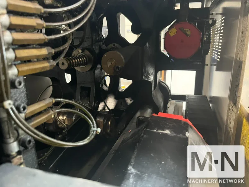 165 TON 8.8 OZ CINCINNATI ROBOSHOT MODEL R165 ELECTRIC INJECTION MOLDING MACHINE MFG 1999