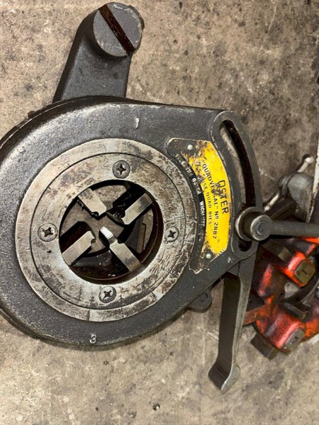 2" OSTER MODEL #702 PIPE THREADER WITH RIDGID HEADS: YOBRO #24575