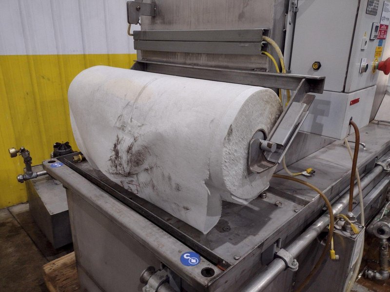 CRYSTAL FILTRATION CONTINUOUS FILTER COOLANT SYSTEM, WITH DRAG-OUT CONVEYOR : YOBRO #25069