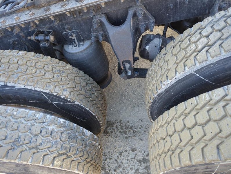 2022 International LT625 3HSDZAPR2NN443564