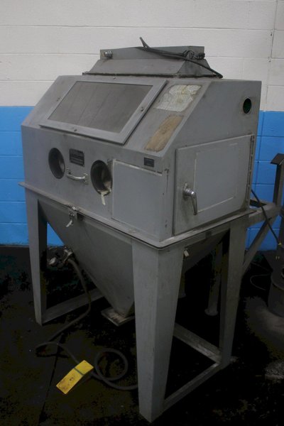 ENCONOLINE MODEL #42-24 BLAST CABNET: STOCK #75209