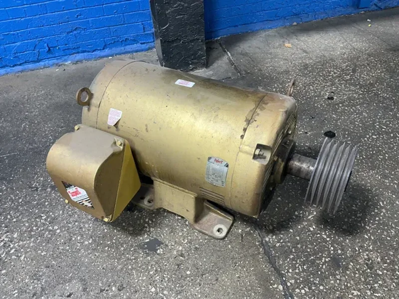 BALDOR 100 HP MOTOR   -  EM2555T-4