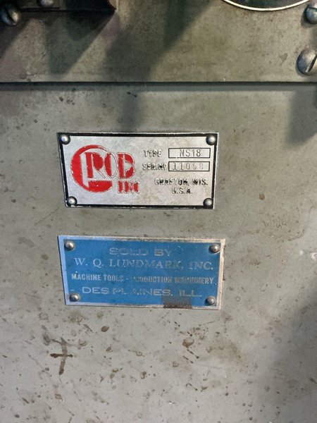 GROB INC 24” X 24” VERTICAL BAND SAW   -  NS18