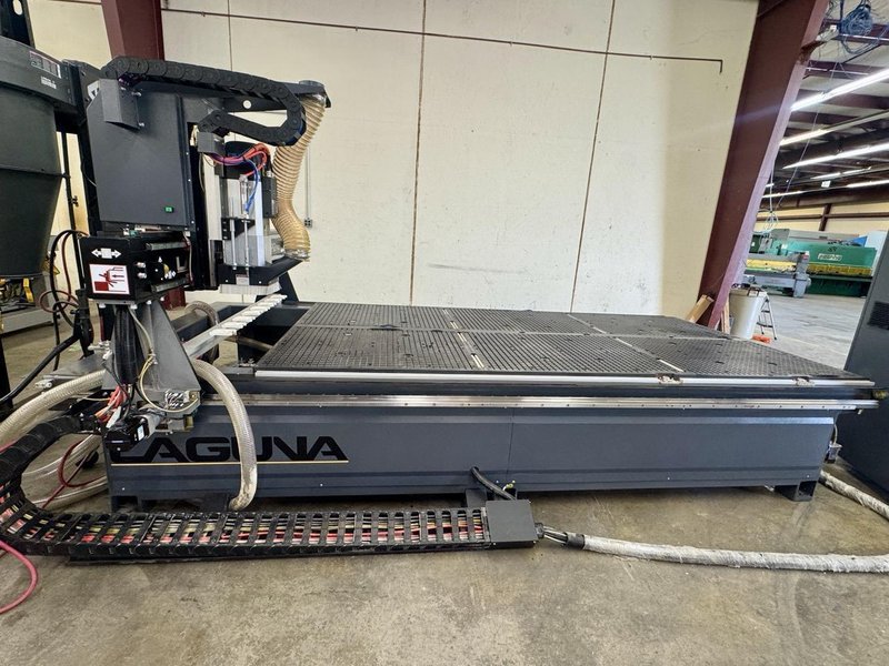 Laguna Tools SmartShop II MCNC SS2-2 5’ x 10’ CNC Router, 2024 – 11 HP HSD Spindle, 8-Tool ATC &amp; 10 HP Vacuum Pump