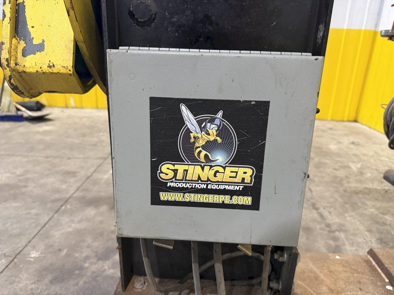 1,250 LB STINGER MODEL #P-1250 PIPE WELDING POSITIONER WITH 30" GRIPPER CHUCK: YOBRO #25216