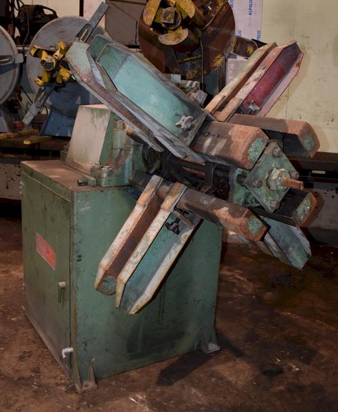 7500 LBS ROWE UNCOILER: STOCK #70303