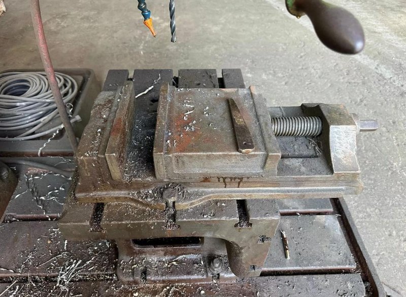 CARLTON 1A RADIAL ARM DRILL. STOCK # 0537526