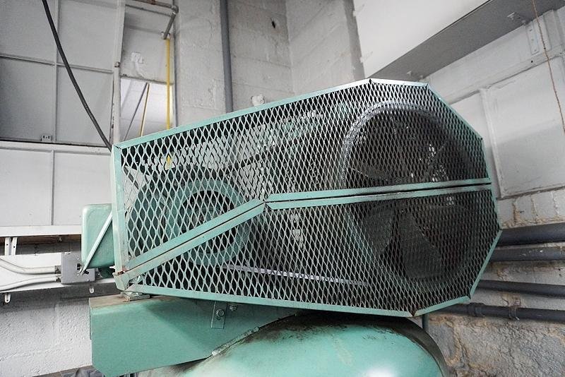 CHAMPION MODEL #VR7-12 PISTON AIR COMPRESSOR: YOBRO #25933
