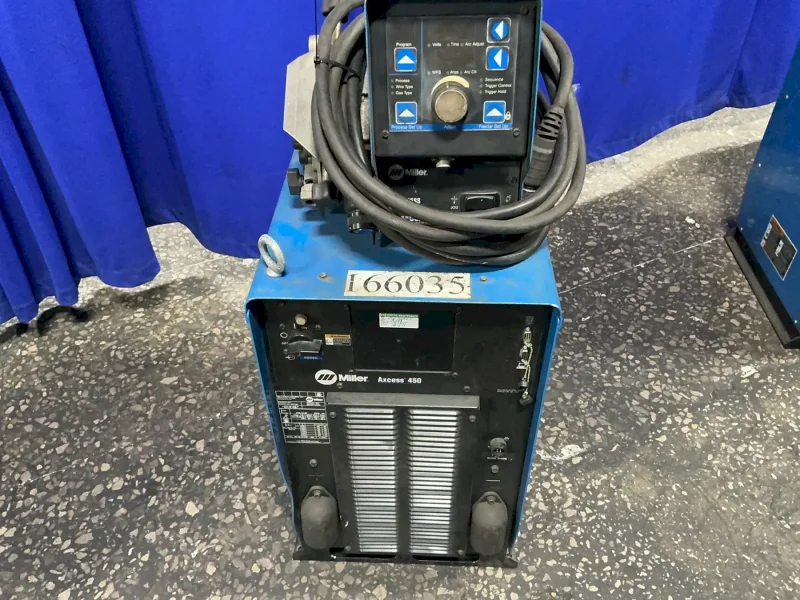 Miller  600 A Welder  - Axcess 450