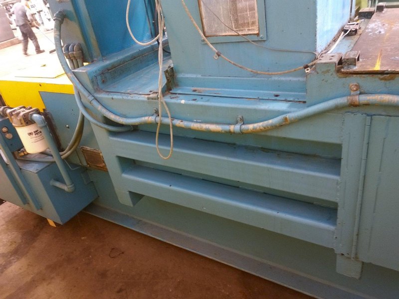 15&quot; X 15&quot; X 15 HP MAREN MODEL #111-297 HYDRAULIC HORIZONTAL AUTOMATIC CONTINUOUS BALER: STOCK #13506