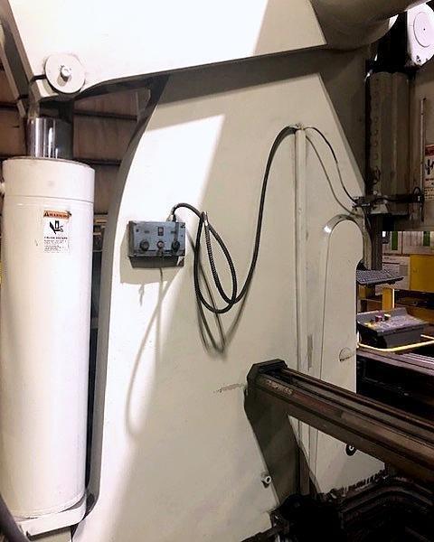 Accurpress 750014, 14&#039; X 500 Ton CNC Hydraulic Press Brake