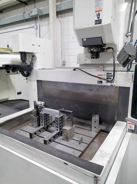 Makino EDNC6 CNC Sinker EDM, 2015 – C-Axis Head, 16 Tool Changer
