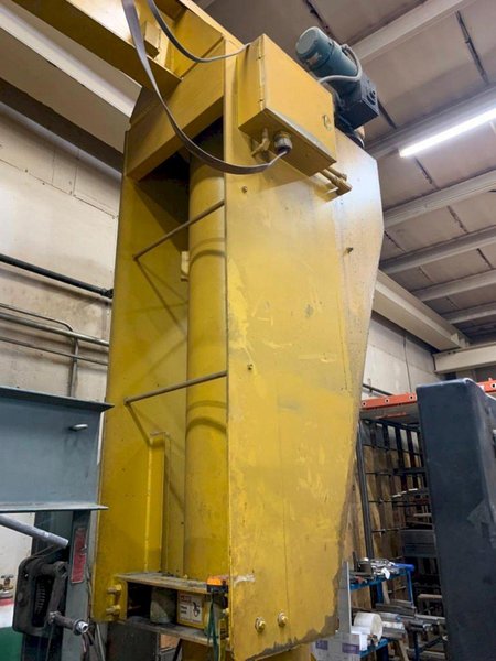 2 TON X 13'10" PEDESTAL JIB CRANE POWER ROTATION &amp; YALE 2 TON HOIST: YOBRO #24579