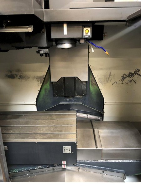 Doosan DNM500-II Vertical Machining Center 2015