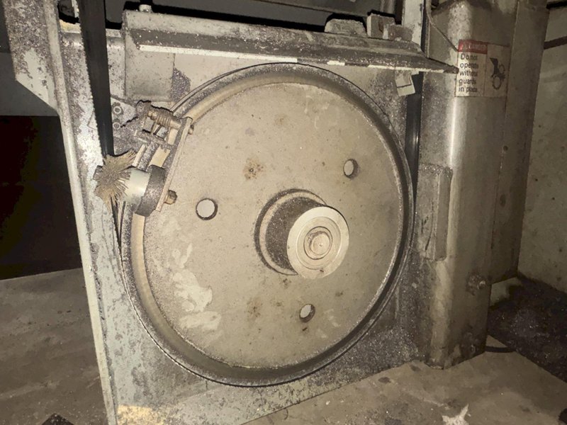 18" x 22" MARVEL SERIES 8 MARK III VERTICAL TILT FRAME BANDSAW: STOCK #23228