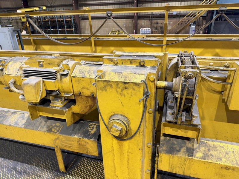 30 TON X 61'8" SPAN ZENAR OVERHEAD BRIDGE CRANE. STOCK # 0983926