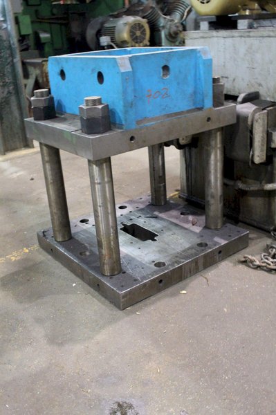 4 POST PRESS: STOCK #71769