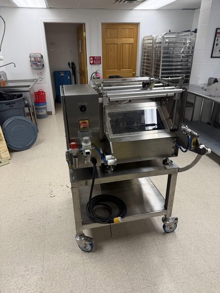 WeighPack VersaPak Vertical Form Fill Seal (VFFS) Packaging Machine, 2025 – w/ Air Compressor