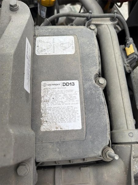 2020 Freightliner Cascadia 1FUJHHDV1LLLC1683