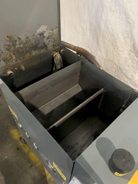 CHIP BLASTER VEGA1000 HIGH PRESSURE COOLANT SYSTEM. STOCK # 1271523.