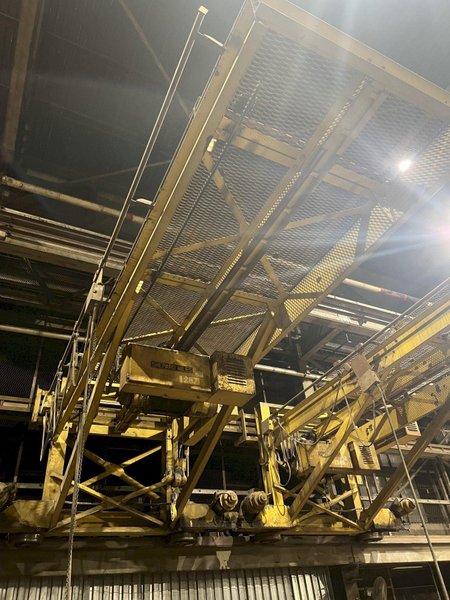 3 TON X 15' SHEPARD-NILES WALL MOUNTED POWERED GANTRY CRANE: STOCK 18470