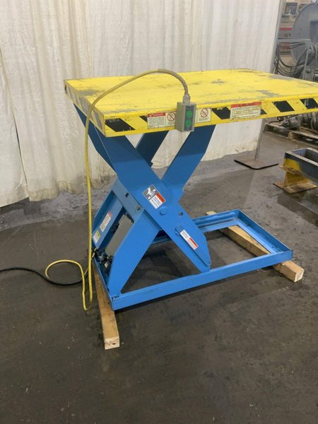 3000 LBS LIFT PRODUCTS SCISSOR LIFT TABLE: STOCK #80889