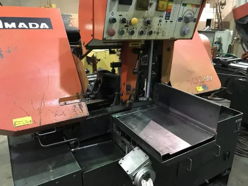 USED AMADA AUTOMATIC HORIZONTAL BAND SAW , Model HA-400W, 16" x 16", YEAR: 1997