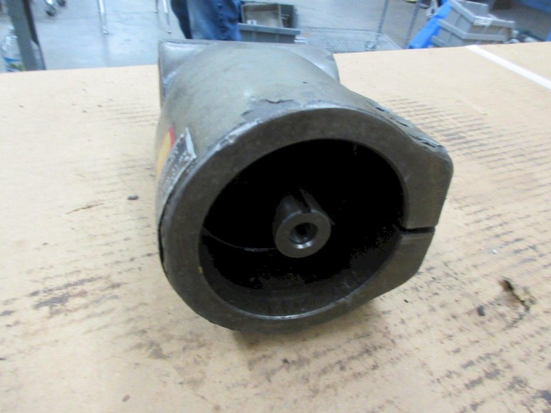 Bridgeport R8 Right Angle Head Attachment- Auction Item