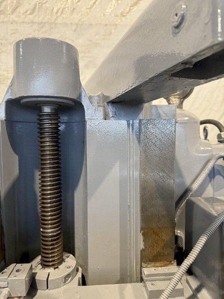 2.5" DEVLIEG 2B-36 SPIRAMATIC HORIZONTAL BORING MILL W/ TOOLING. STOCK # 0881425