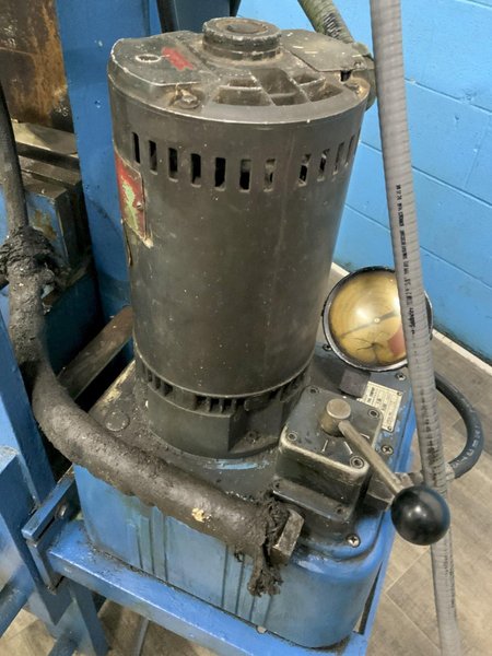 50 TON OTC HYDRAULIC TRAVELING BED H-FRAME PRESS: STOCK #80782