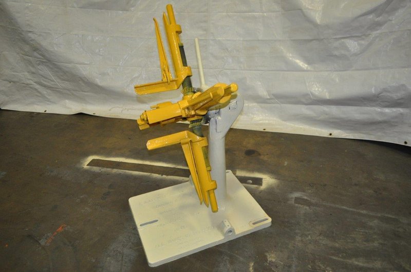 1000 LB x 12&quot; Cooper Weymouth Peterson Uncoiler