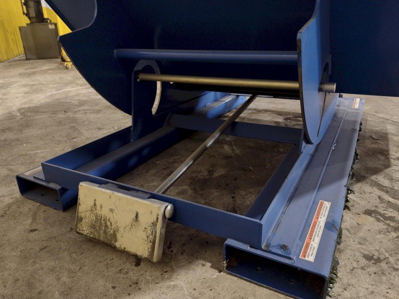 1 YARD X 6,000 LBS VESTIL MODEL #D-HOP-100-HD SELF DUMPING HOPPER: STOCK #22493