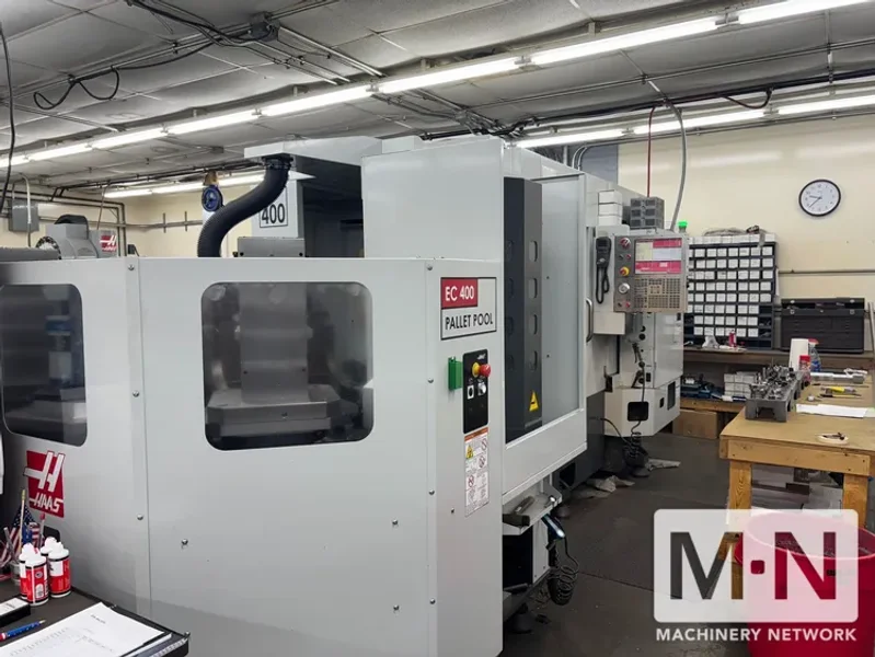 HAAS EC-400PP CNC Horizontal Machining Center, 2011 - LOW HOURS